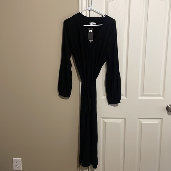 Universal Standard x J. Crew Balloon Sleeve Maxi Dress in black, size medium - Picture 2 of 4